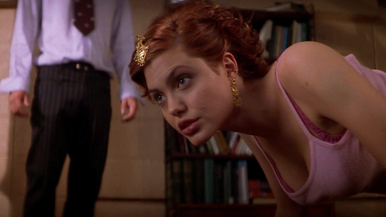 Сексапильная Красотка Анджелина Джоли – Превратности Любви 1998