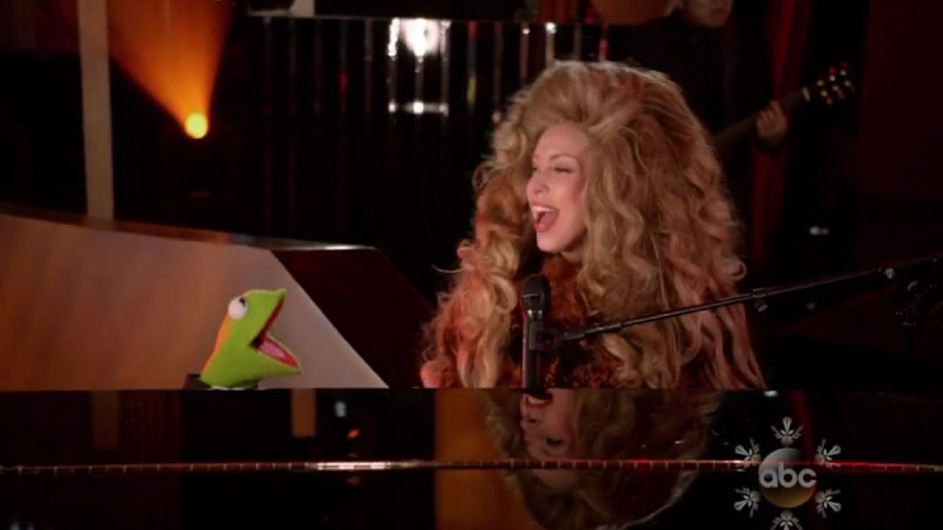 Lady Gaga & the Muppets' Holiday Spectacular