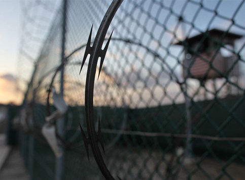 Oliver Stone snima Guantanamo