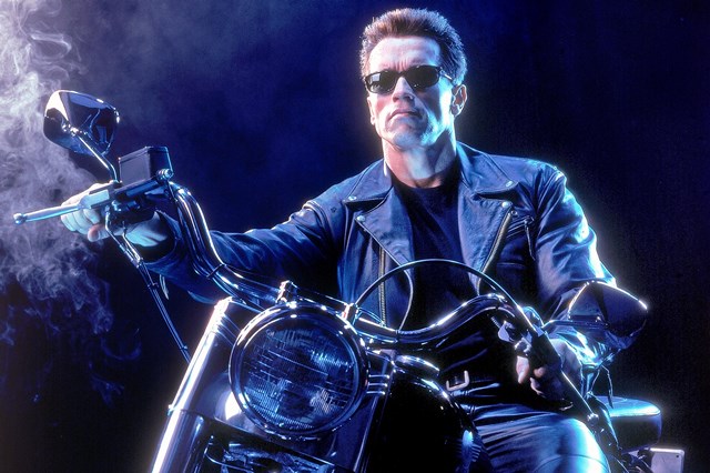 Schwarzenegger tuži Ruse zbog robota