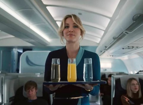 The Flight Attendant - Kaley Cuoco na HBO Max