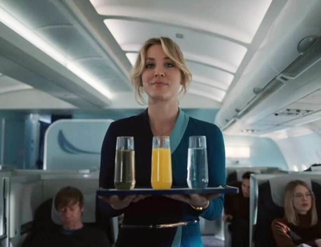 The Flight Attendant - Kaley Cuoco na HBO Max