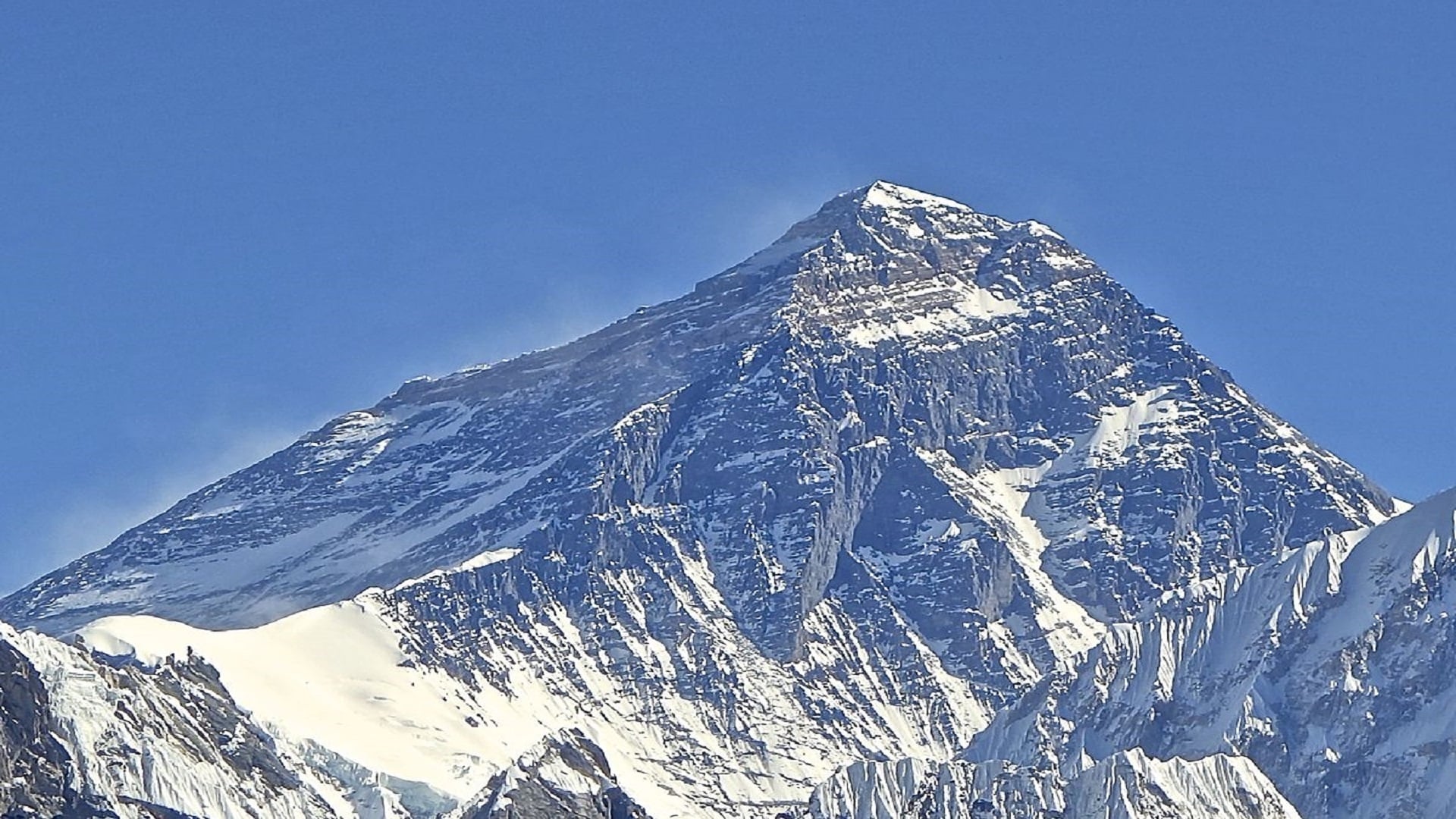 Eye to Eye with Everest